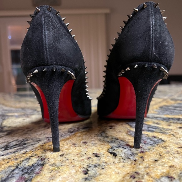 christian louboutin heels - Picture 4 of 9